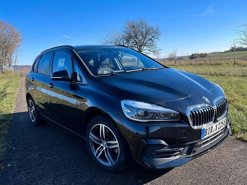 Gebraucht BMW 225 Active Tourer iPerformance 224 PS (164 kW) 2020 Schwarz Van / Kleinbus