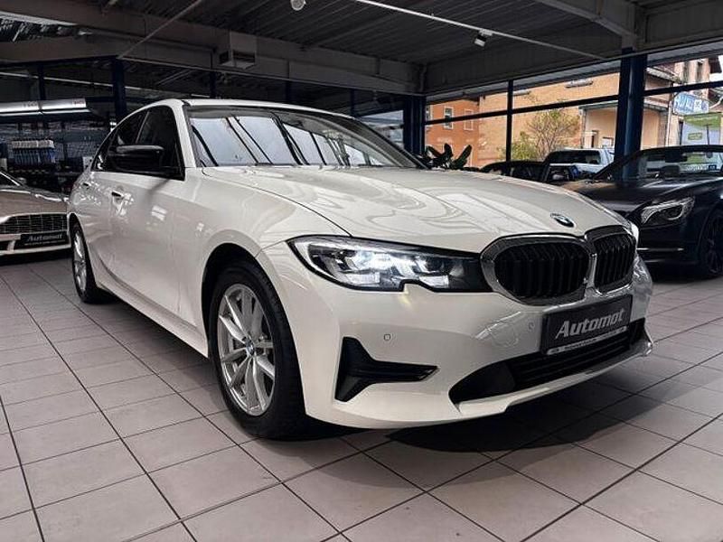 Gebraucht BMW 330 Advantage 265 PS (194 kW) 2020 Weiß Limousine