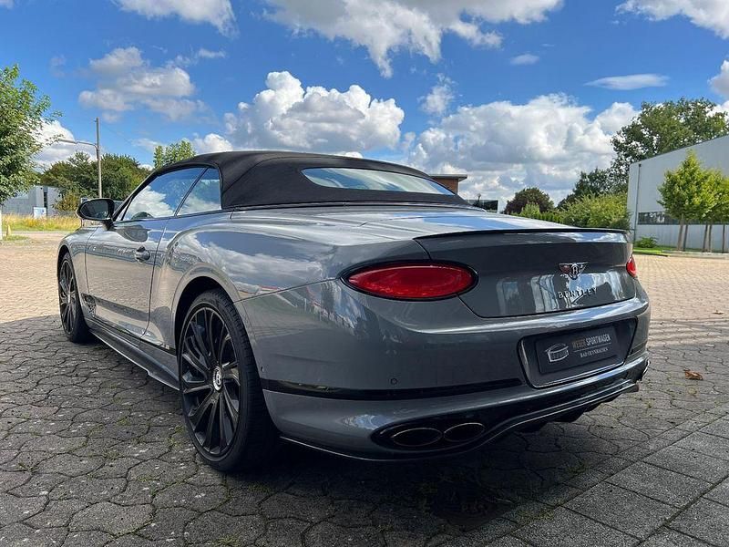 Gebraucht Bentley Continental GT Convertible Mulliner 549 PS (403 kW) 2023 Cambrian grau Cabrio