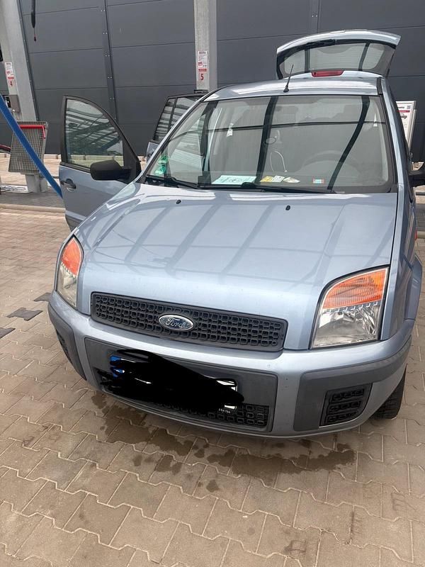 Blau Gebraucht 2006 Ford Fusion Kleinwagen | 1.000 € (Fairer Preis) - Bild 1/4