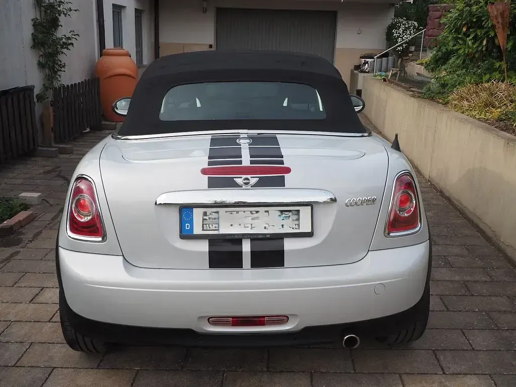 Gebraucht Mini Cooper Roadster 122 PS (89 kW) 2012 Silber Cabrio