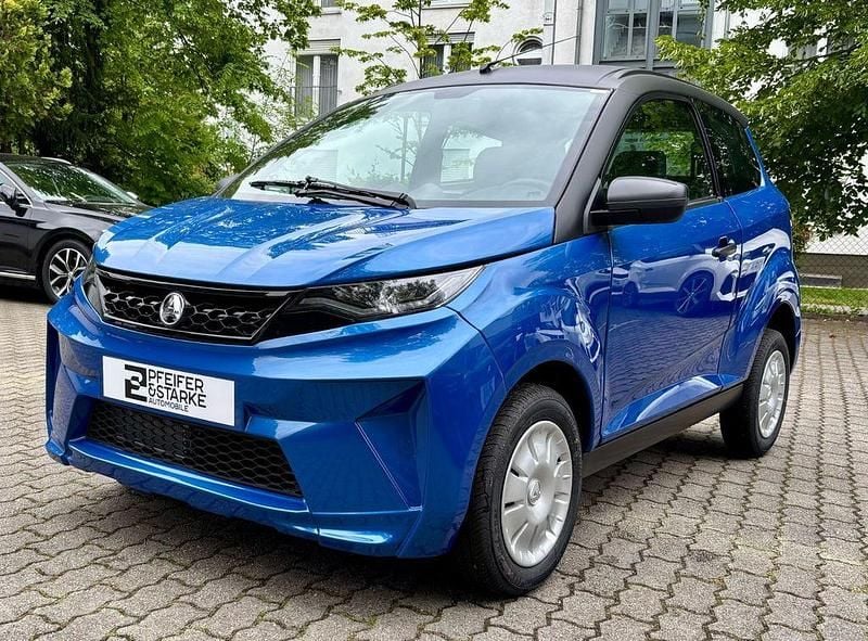 Neu Aixam Crossline Pack 2025 Saphirblau Kleinwagen