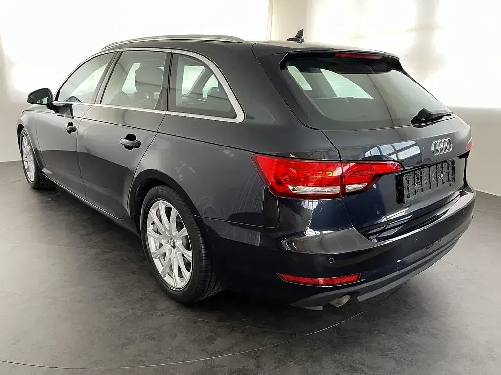 Gebraucht Audi A4 Performance 150 PS (110 kW) 2016 Blau Kombi