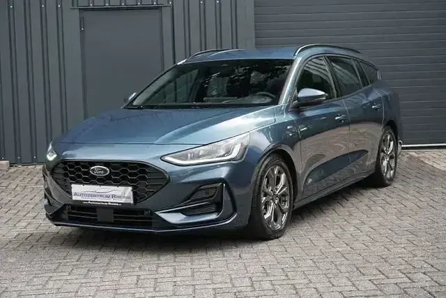 Gebraucht Ford Focus ST-Line 116 PS (85 kW) 2025 Andere Limousine