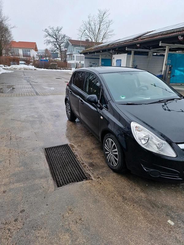 Schwarz Gebraucht 2007 Opel Corsa Innovation Kleinwagen | 2.300 € (Etwas zu teuer) - Bild 1/4
