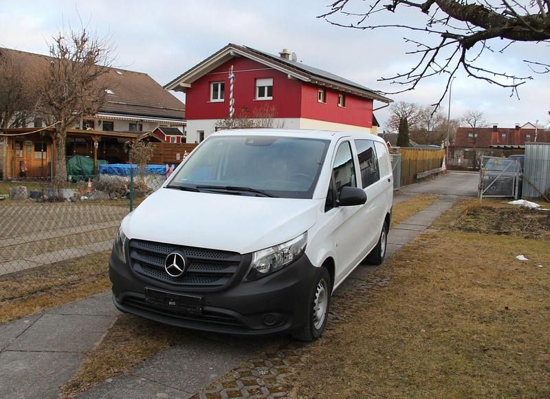 Gebraucht Mercedes Vito 102 PS (75 kW) 2020 Weiß Van