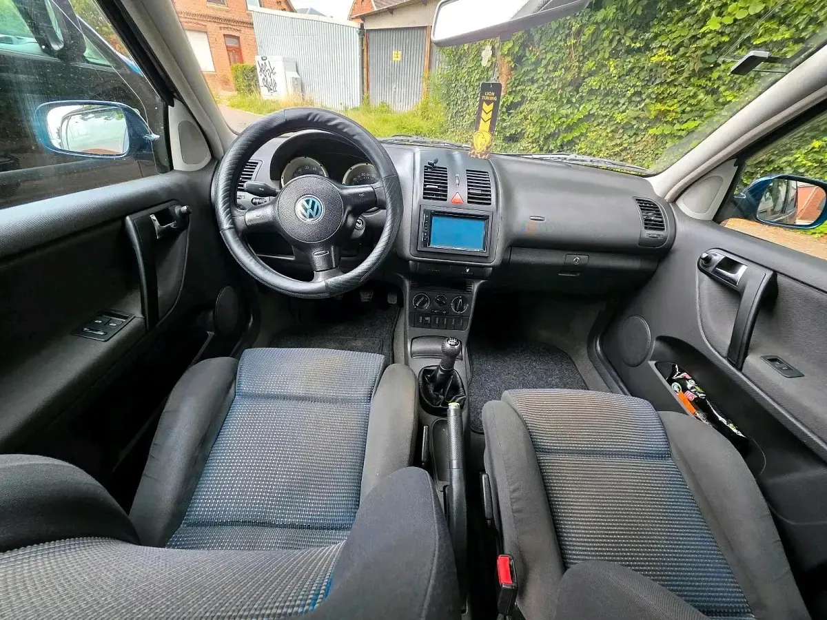 Gebraucht VW Polo 60 PS (44 kW) 2001 Blau Kleinwagen