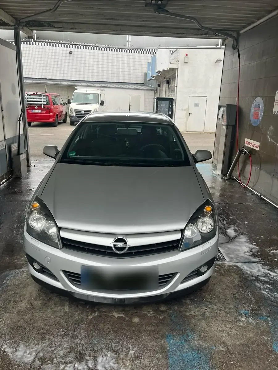 Gebraucht Opel Astra GTC 90 PS (66 kW) 2005 Silber Coupé