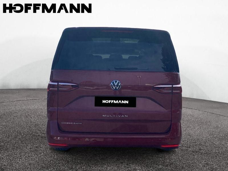 Neu VW Multivan 245 PS (180 kW) 2026 Fortana red metallic Van