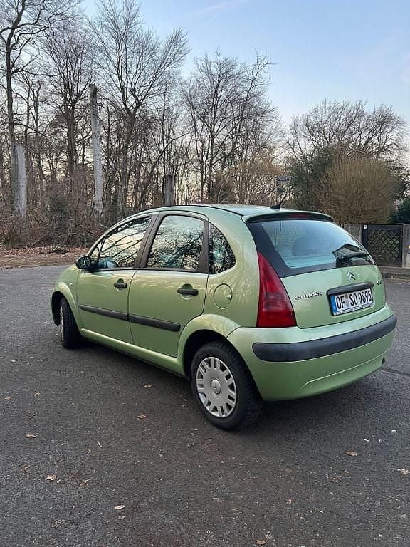 Gebraucht Citroën C3 73 PS (53 kW) 2003 Grün Limousine