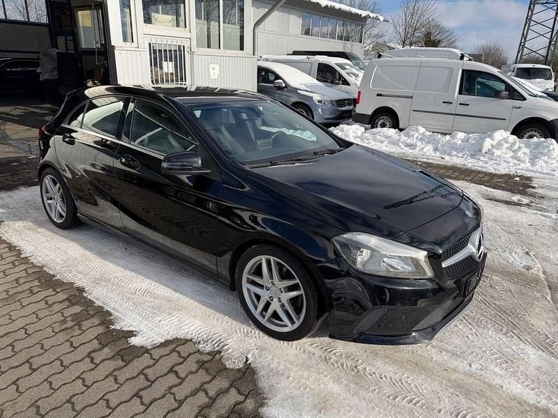 Gebraucht Mercedes A200 136 PS (100 kW) 2017 Schwarz Limousine