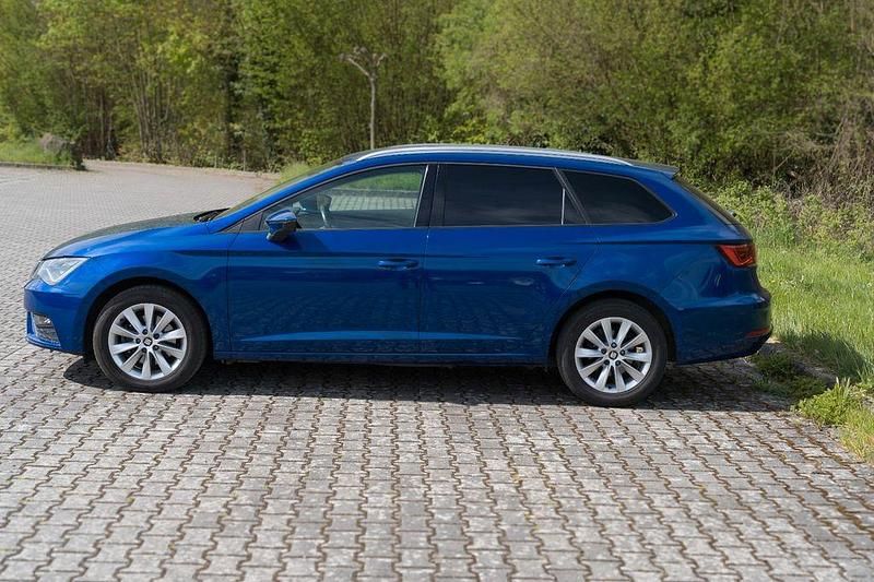 Second-hand Seat Leon ST Style 116 CP (85 kW) 2019 Albastru Break