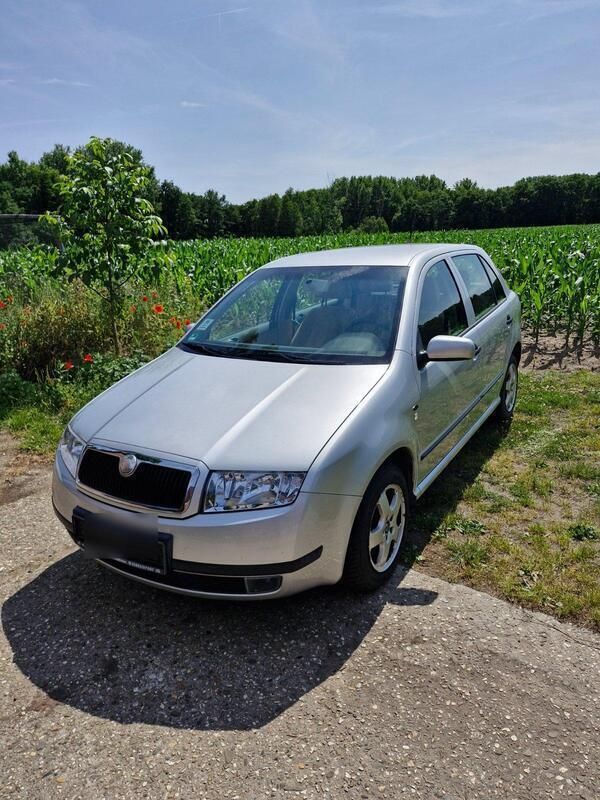Schwarz Gebraucht 2000 Skoda Fabia Kleinwagen | 550 € (Guter Preis) - Bild 1/4