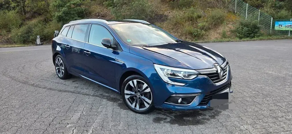 Gebraucht Renault Mégane IV 150 PS (110 kW) 2019 Blau Limousine