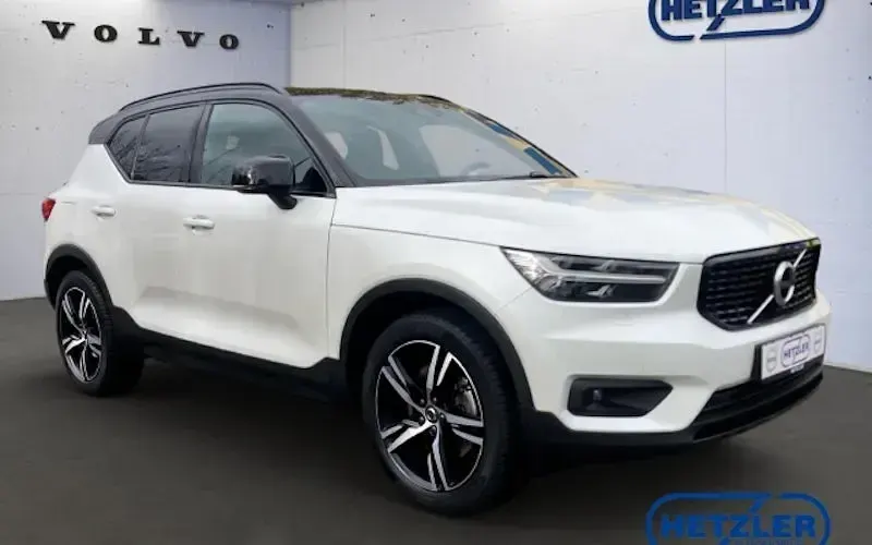 Gebraucht Volvo XC40 R-Design 261 PS (191 kW) 2021 Crystal white / metallic SUV