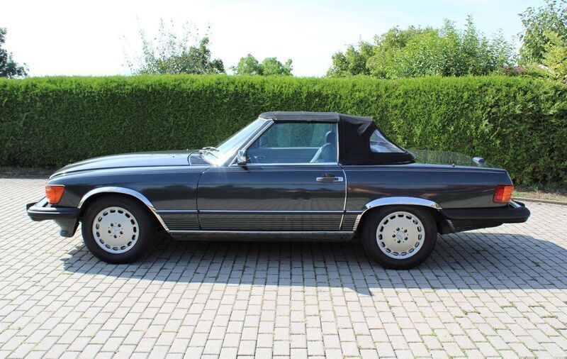 Gebraucht Mercedes 560 231 PS (169 kW) 1987 Grau Cabrio