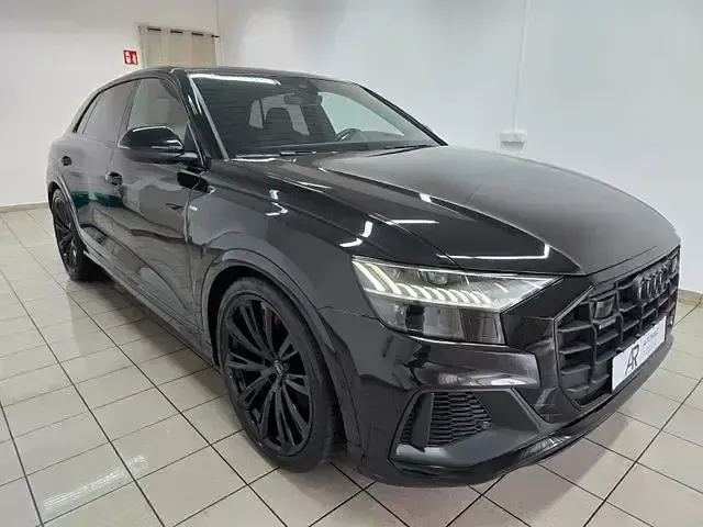 Gebraucht Audi Q8 S-Line 286 PS (210 kW) 2023 Schwarz SUV