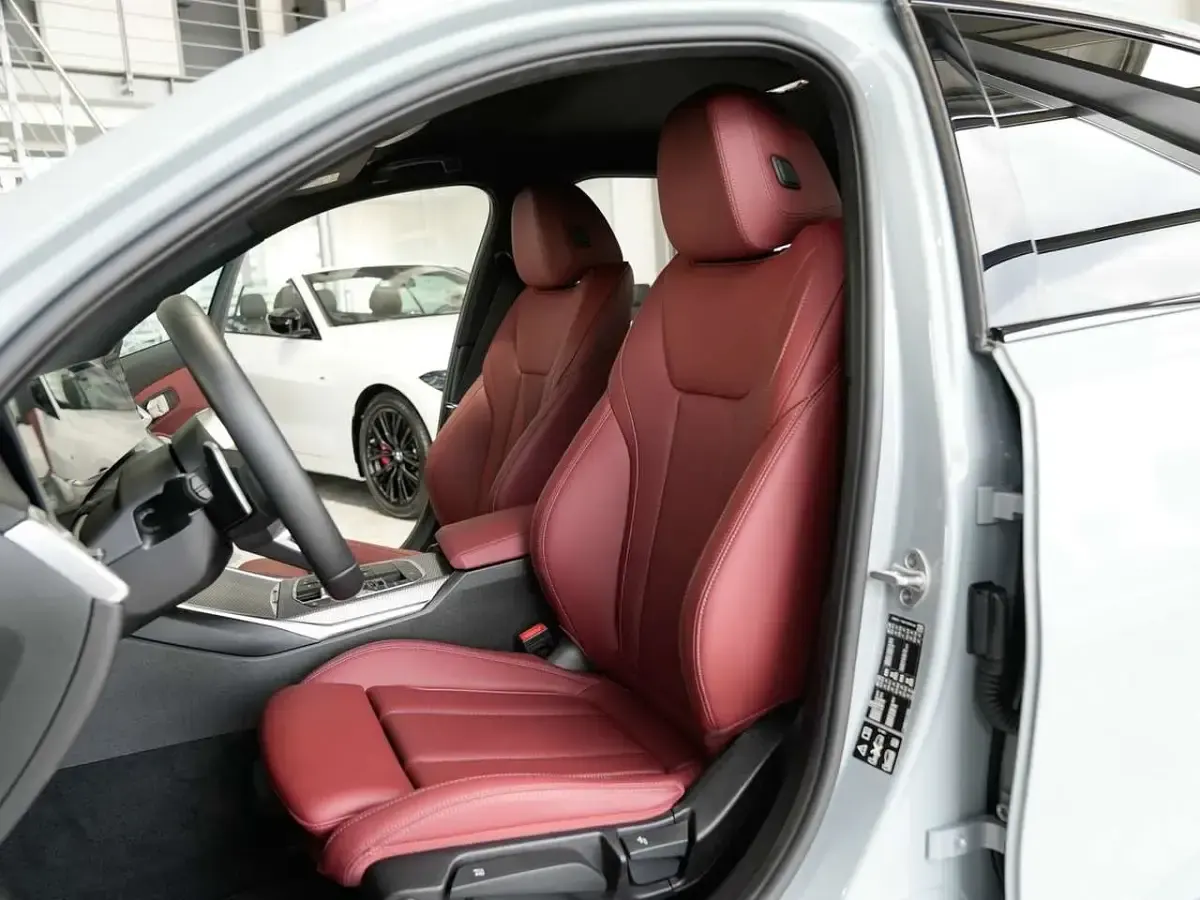 Gebraucht BMW 320 M Sport 184 PS (135 kW) 2026 M brooklyn grau Limousine