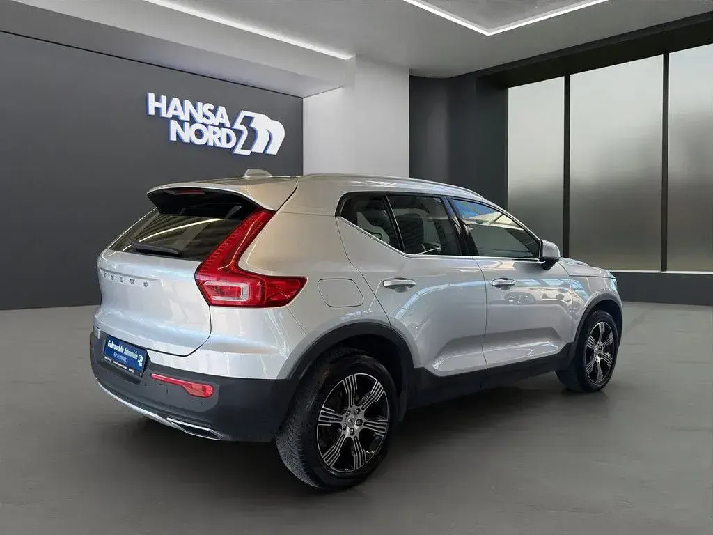 Gebraucht Volvo XC40 Inscription 190 PS (139 kW) 2018 Silber SUV