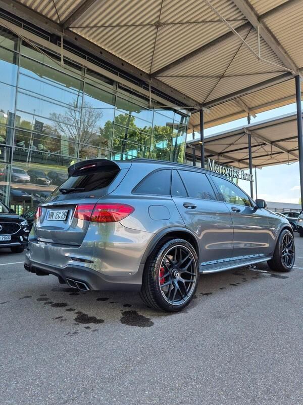 Grau Gebraucht 2018 Mercedes GLC63 AMG AMG SUV | 51.999 € (Fairer Preis) - Bild 1/4