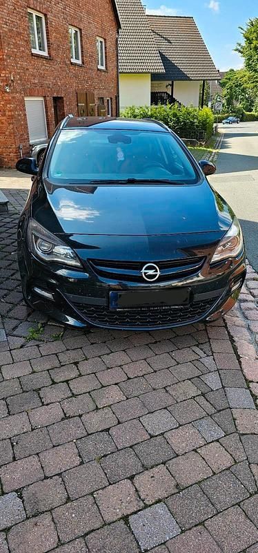 Gebraucht Opel Astra 196 PS (144 kW) 2014 Schwarz Kombi