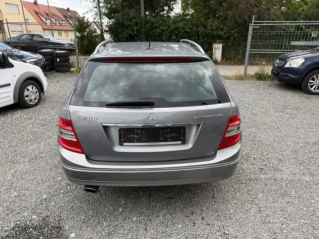 Gebraucht Mercedes C200 184 PS (135 kW) 2009 Silber Kombi