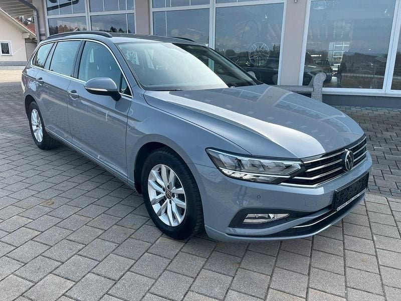 Gebraucht VW Passat Business 150 PS (110 kW) 2024 Grau Kombi