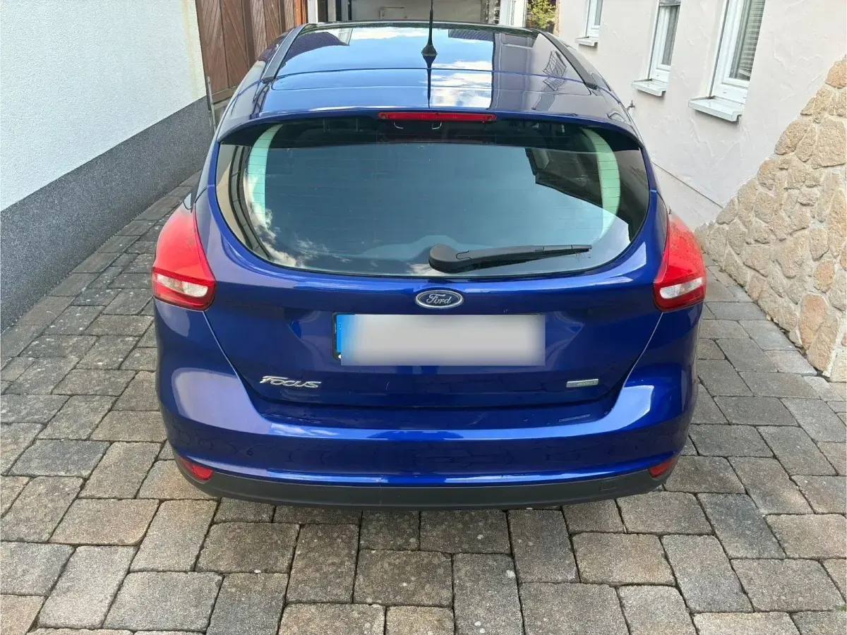 Gebraucht Ford Focus Trend 125 PS (91 kW) 2016 Limousine