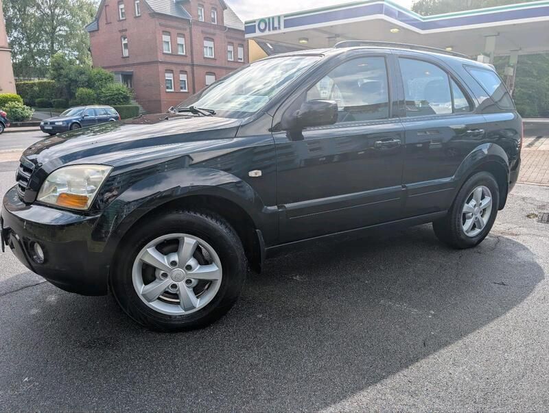 Schwarz Gebraucht 2010 Kia Sorento SUV | 4.450 € (Fairer Preis) - Bild 1/4