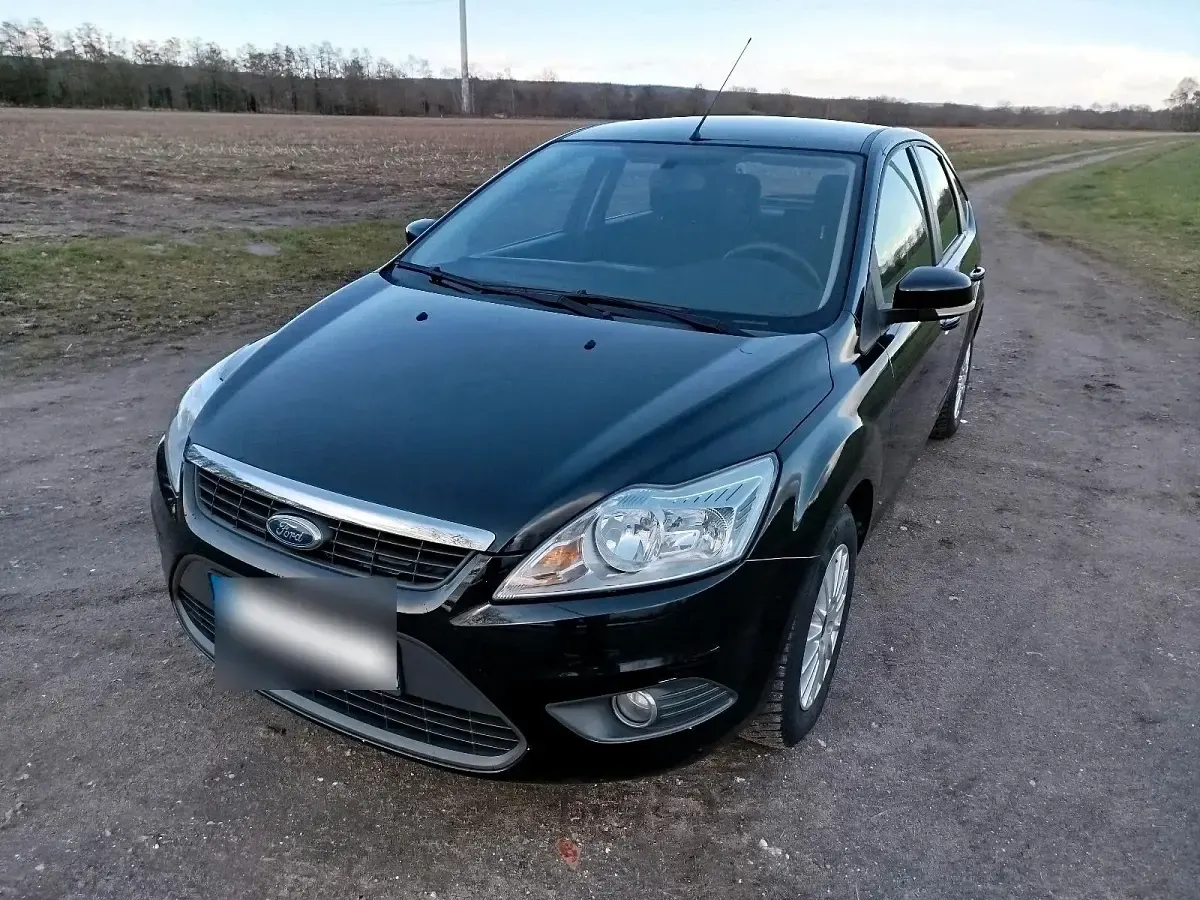 Occasion Ford Focus 101 ch (74 kW) 2009 Noir Citadine