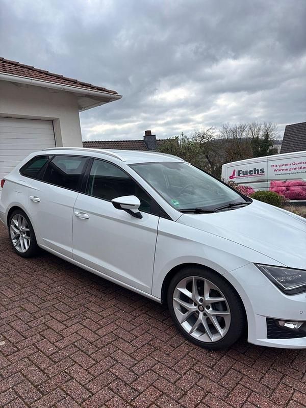 Second-hand Seat Leon ST FR 150 CP (110 kW) 2016 Negru Break
