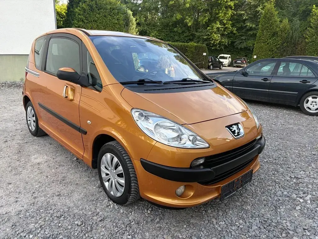 Gebraucht Peugeot 1007 Premium 73 PS (53 kW) 2007 Orange Van / Kleinbus