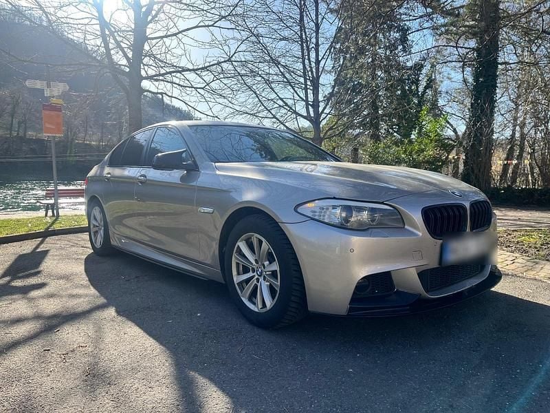 Gebraucht BMW 520 M Performance 183 PS (134 kW) 2013 Schwarz Limousine
