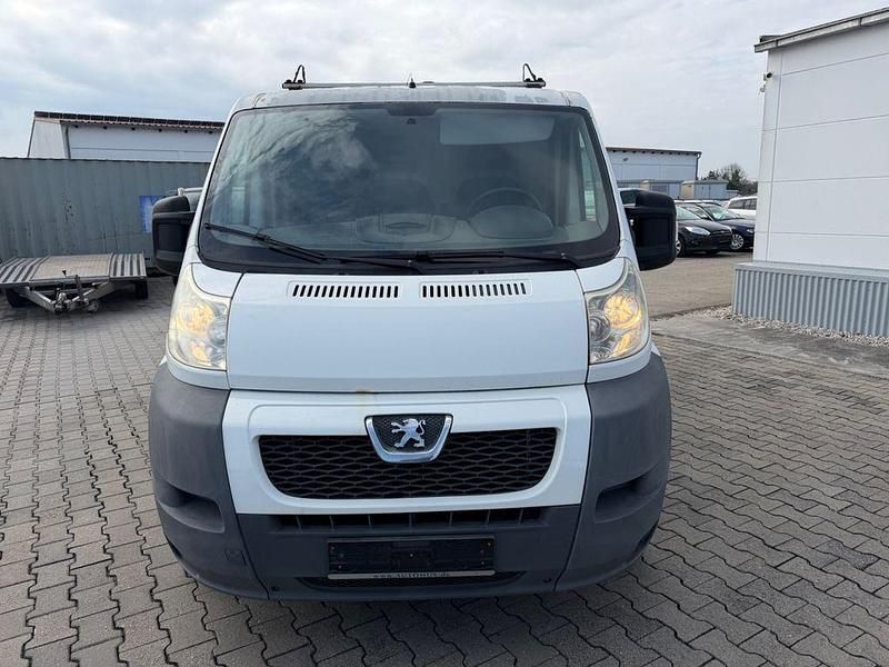 Gebraucht Peugeot Boxer 101 PS (74 kW) 2010 Weiß Van