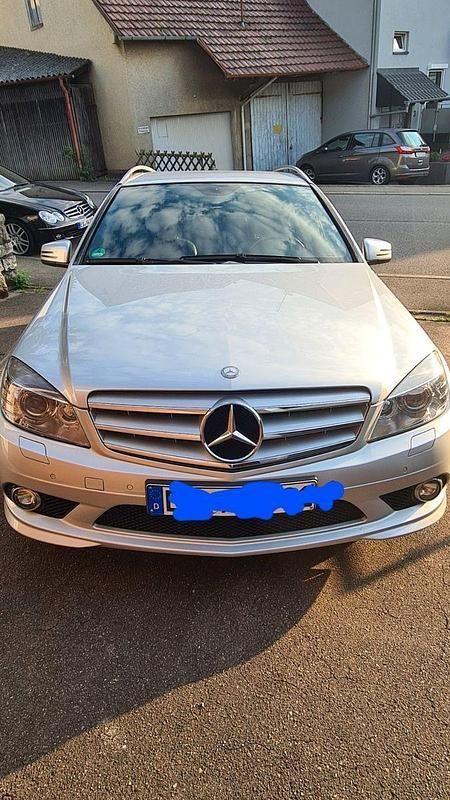 Silber Gebraucht 2009 Mercedes C300 Avantgarde Kombi | 11.900 € (Teuer) - Bild 1/4
