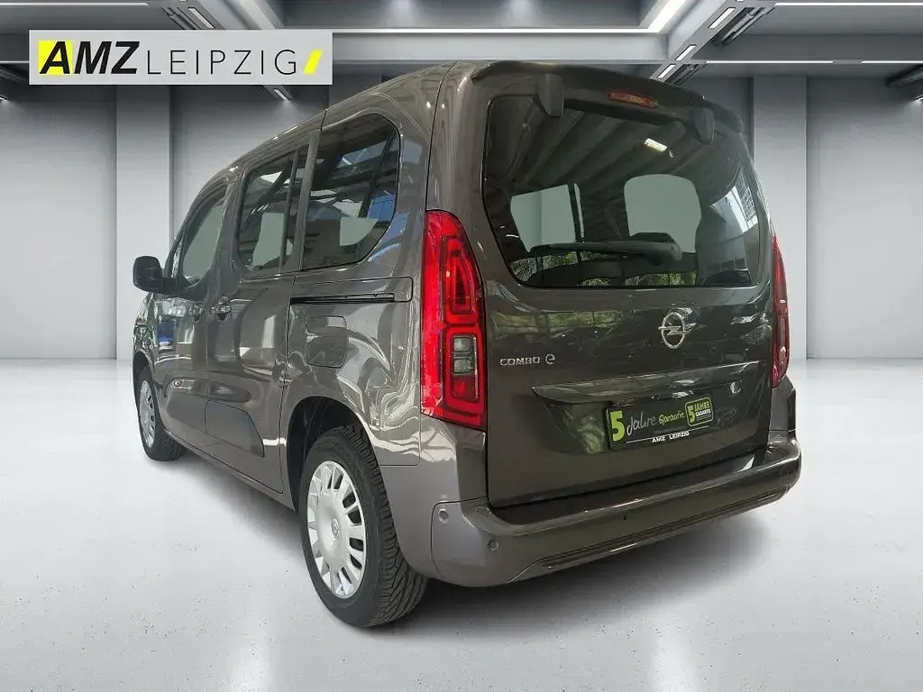 Brugt Opel Combo-e Life Elegance 100 kW (136 HK) 2022 Grå MPV