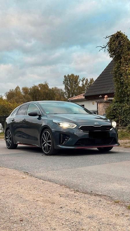 Second-hand Kia ProCeed GT 204 CP (150 kW) 2020 Gri Break