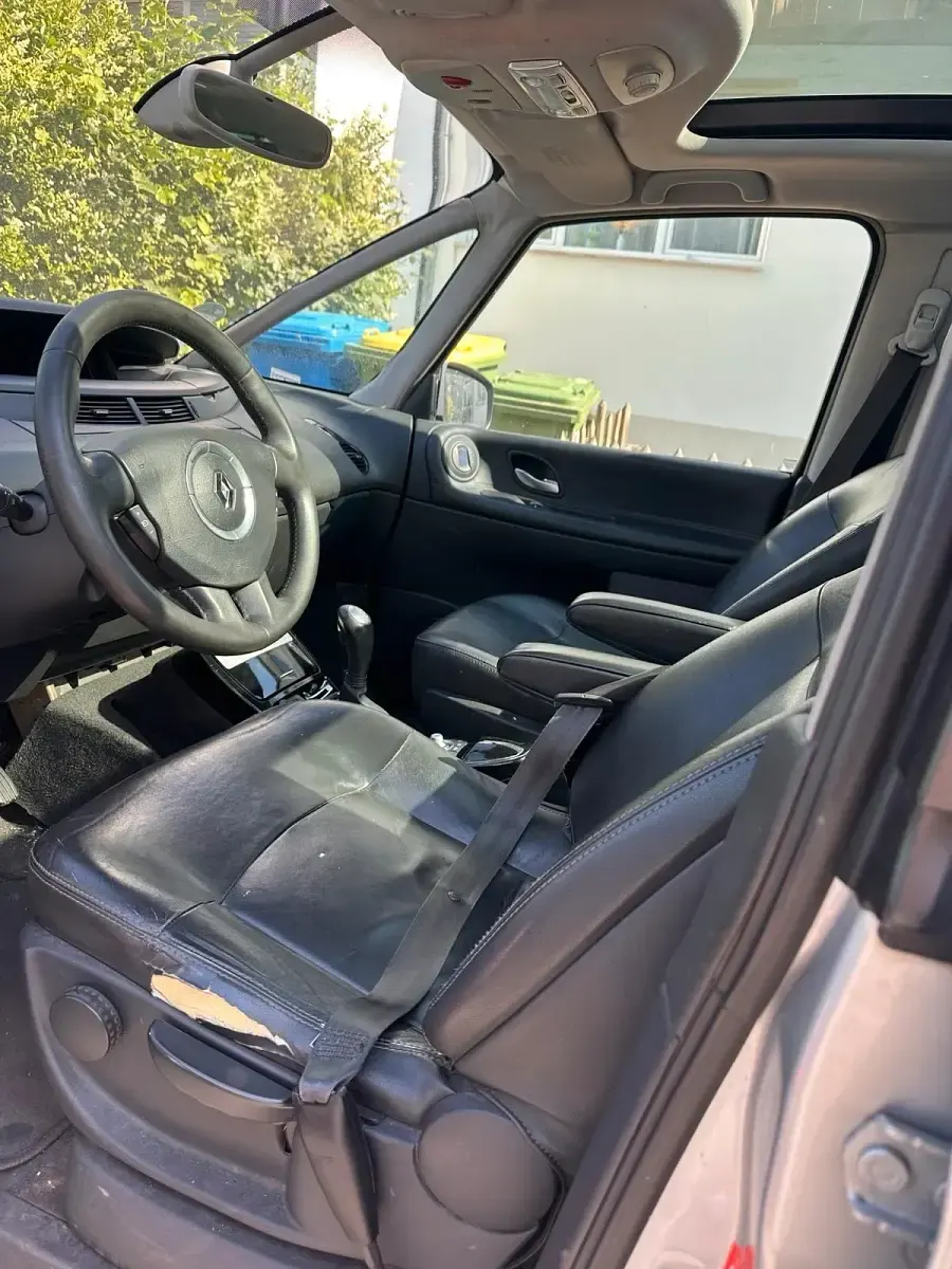 Gebraucht Renault Espace 150 PS (110 kW) 2011 Grau Van / Kleinbus