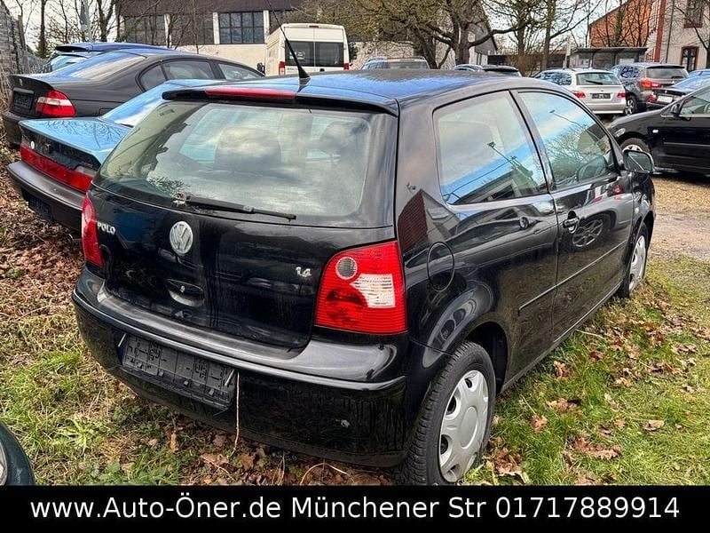 Usata VW Polo Basis 75 CV (55 kW) 2004 Nero Berlina