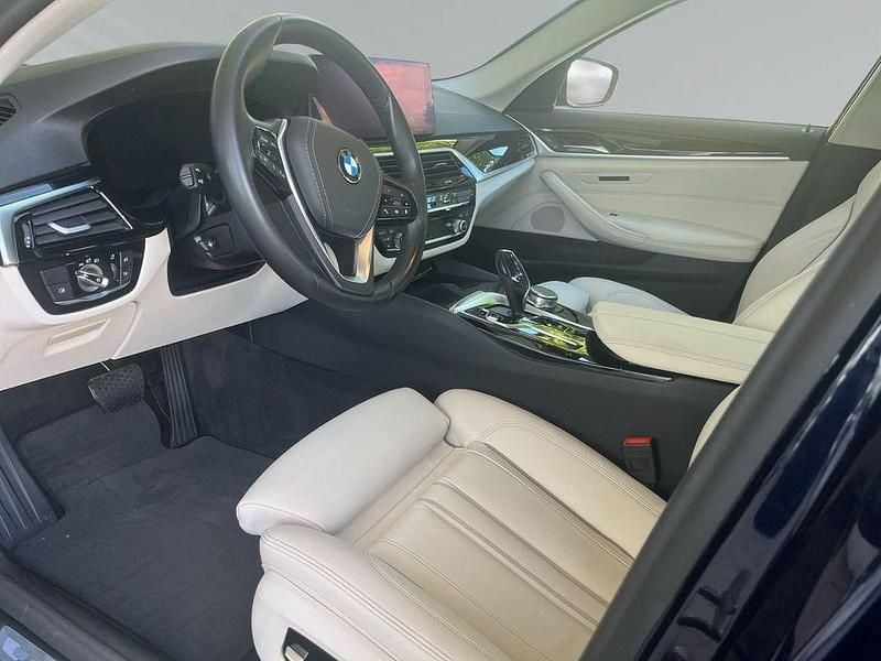 Gebraucht BMW 520 190 PS (139 kW) 2022 Blau Limousine