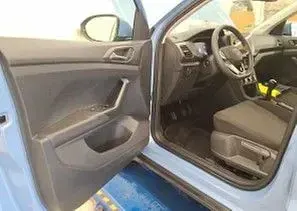 Gebraucht VW T-Cross 95 PS (69 kW) 2025 Clear blue metallic SUV