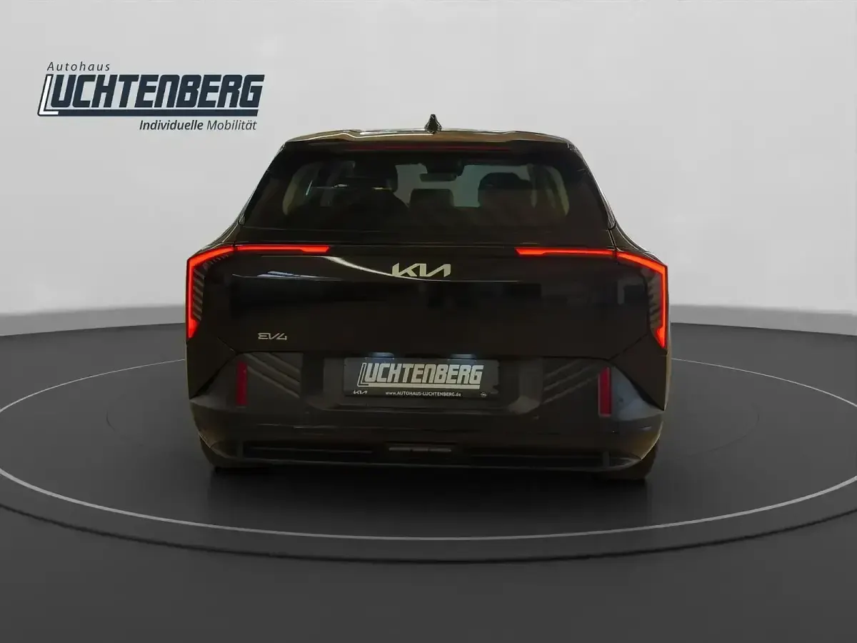 Neu Kia EV4 Earth 110 kW (150 PS) 2026 Schwarz Limousine