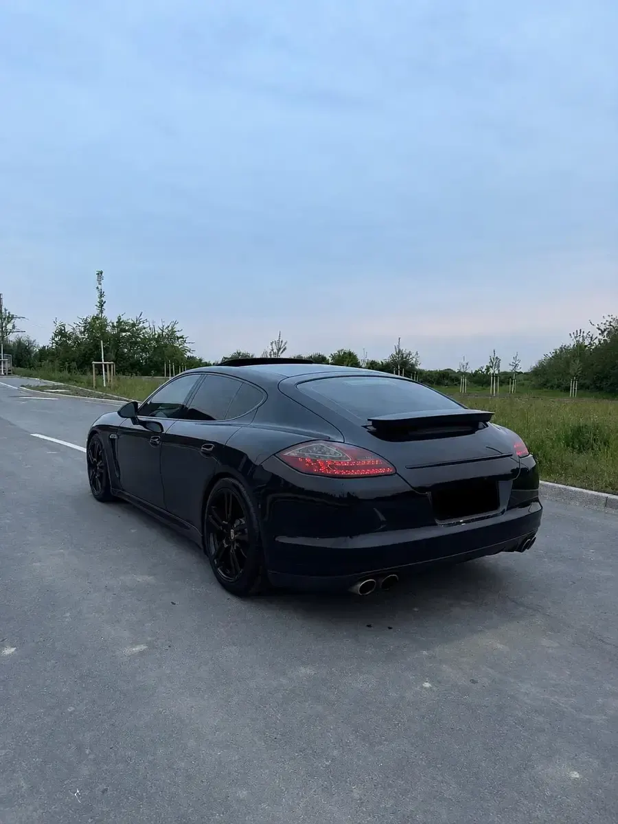 Occasion Porsche Panamera 400 ch (294 kW) 2010 Noir Citadine