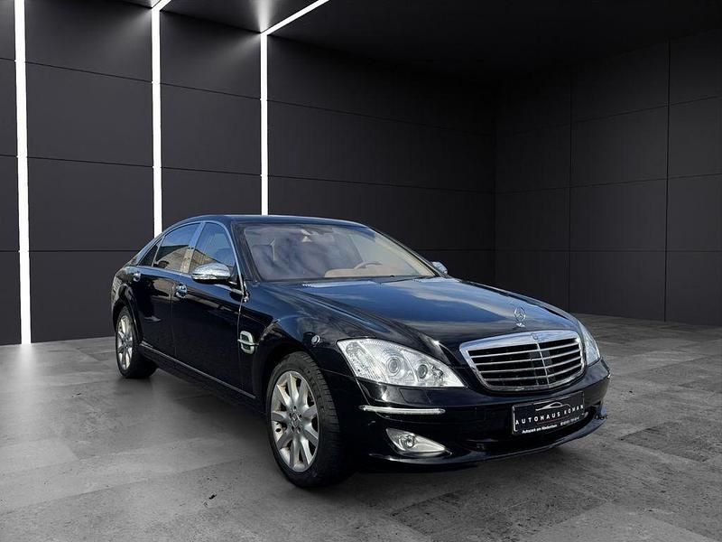 Gebraucht Mercedes S500 387 PS (284 kW) 2007 Schwarz Limousine