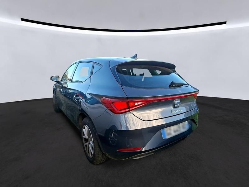 Gebraucht Seat Leon Style 116 PS (85 kW) 2024 Magnetic grau metallic Limousine