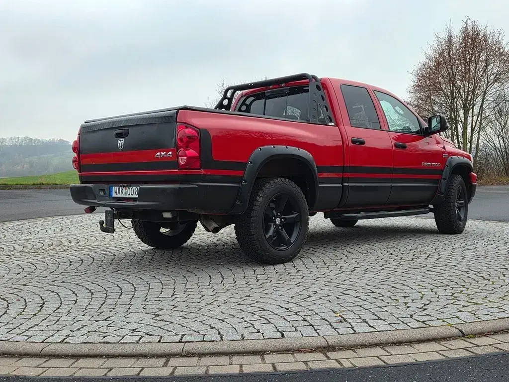 Gebraucht Dodge Ram 349 PS (256 kW) 2007 Rot Pickup