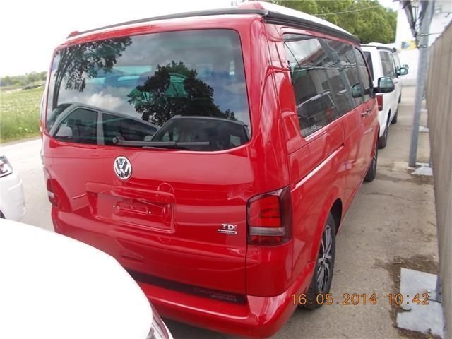 Gebraucht VW T5 Edition 140 PS (102 kW) 2015 Rot Van