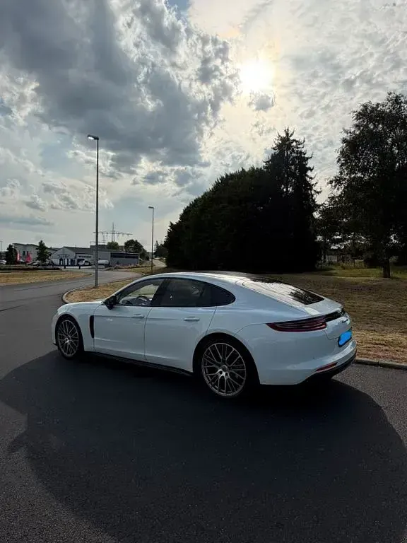 Gebraucht Porsche Panamera 4S 441 PS (324 kW) 2017 Weiß Kleinwagen