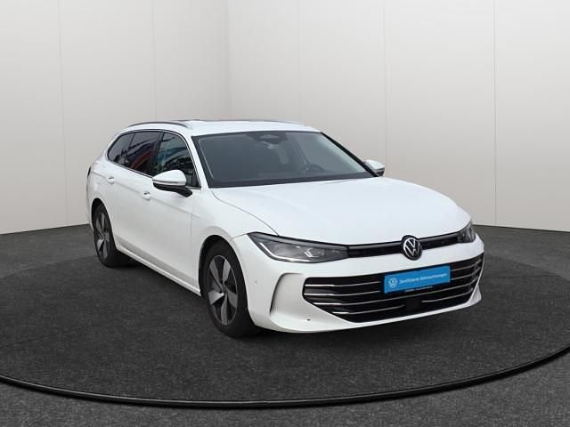 Gebraucht VW Passat Active 150 PS (110 kW) 2025 Weiss Kombi
