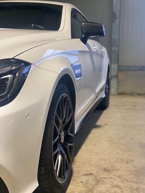 Weiß Gebraucht 2016 Mercedes CLS63 AMG Shooting Brake AMG Kombi | 56.000 € (Fairer Preis) - Bild 1/4